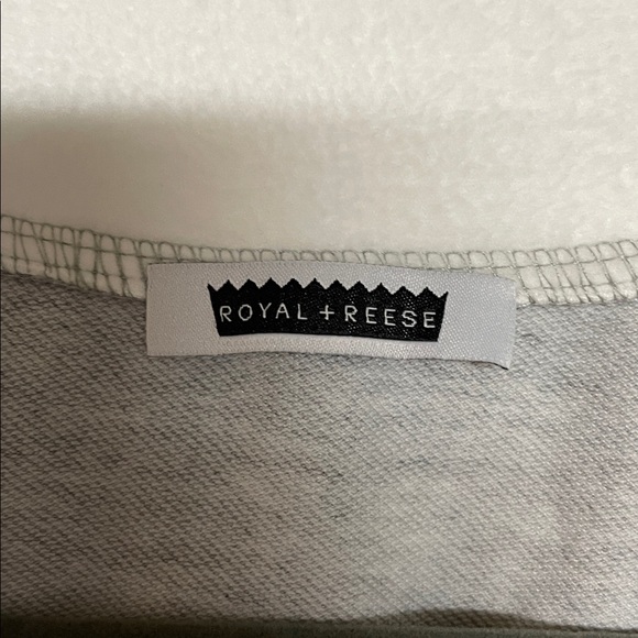 Royal and Reese size Large Gray and White Open Front Soft Fleece Detail Cardigan - Picture 2 of 8